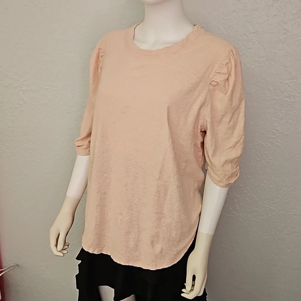 3/$30 FREE PEOPLE Creamy Light Peach Ruched Sleeve Textured Cotton Linen Top